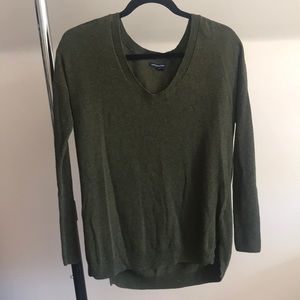 American Eagle Green V-neck Sweater